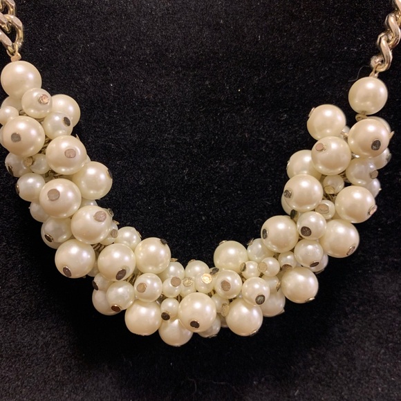 Vintage Silver Tone Faux Pearl Bib Necklace 8” plus Ex - Picture 3 of 4